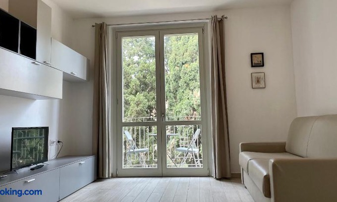 Santa Maria Novella Apartment | Borgo Guelfo II