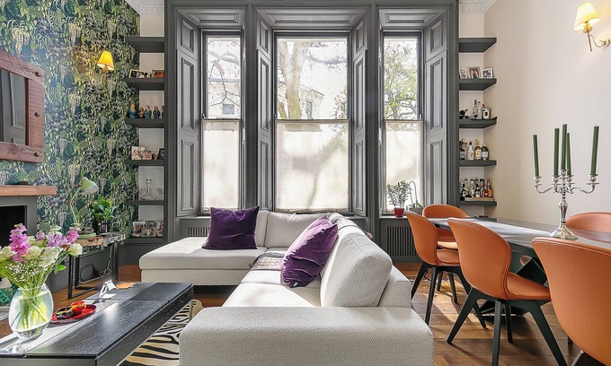 Earl's Court Apartment | Botanical Boutique in South Kensington, by Veeve
