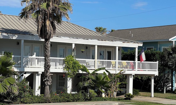 South Padre Island House | Bougainvillea Beach House