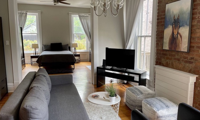Butchertown Apartment | Bourbon Lover Apt/30+ Days rental only