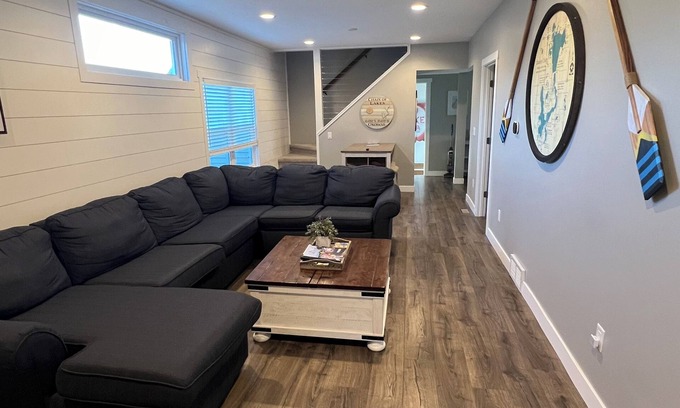 Arnolds Park House | BPO Boathouse. 4 bed/2 bath completely updated home in the heart of AP/Okoboji!