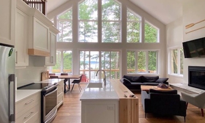 Utterson Cottage | Brand new cottage on 3-Mile Lake in the heart of Muskoka
