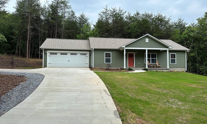 Columbus House | BRAND NEW COZY HOUSE