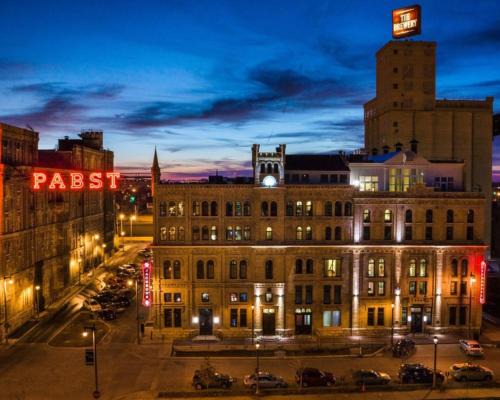 Westown Hotel | Brewhouse Inn and Suites