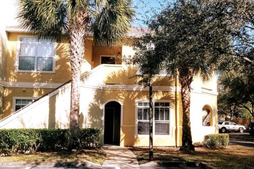 Clearwater Apartment | Bright and Spacious 1Bed 1Bath condo