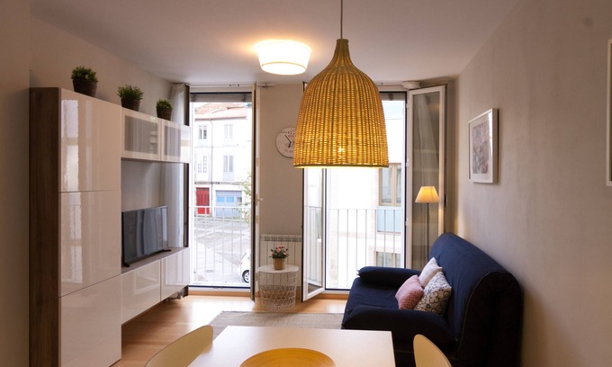 Ourense Apartment | Bright flat Central Burgas Thermal in Historic Center of Ourense.
