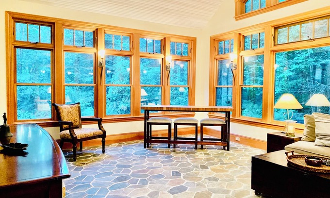 Grantham House | Bright & Spacious Eastman Cape-6 min. walk to Eastman Golf Links & Forbes Tavern