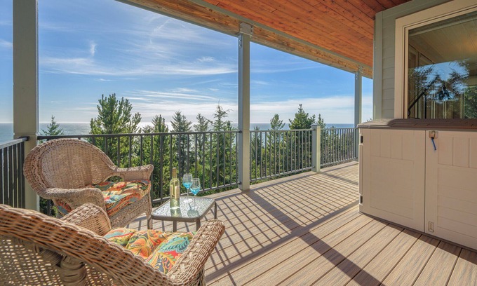 Oceanside House | Broadview Inn ~ Rejuvenation Haven Surrounded by Ocean Views