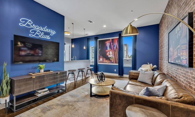 West End Condo | Broadway Blues at 30th Lofts Near Vandy/West End/Downtown Nashville