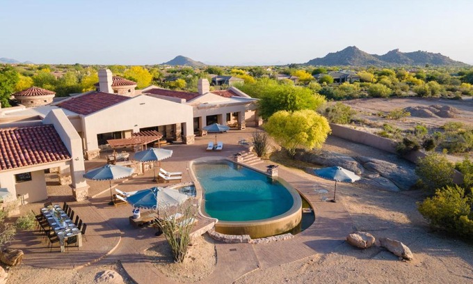 Pinnacle Peak House | Bronco by AvantStay Incredible Views w Pool Hot Tub Outdoor Kitchen Game Room Movie Room