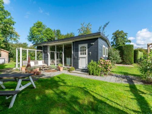 Sint Maartensvlotbrug House | Bungalow in Netherlands with Garden & Trampoline