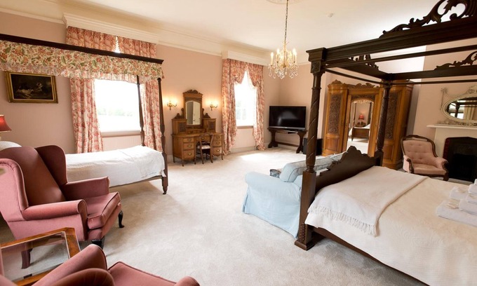Leominster House | Burton Court