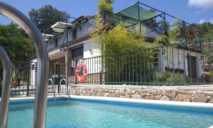 Acebo Ski Chalet | C. R. El Mirador de Acebo* 4/10 pax, swimming pool, SPA, garden, N° TR-CC-00339