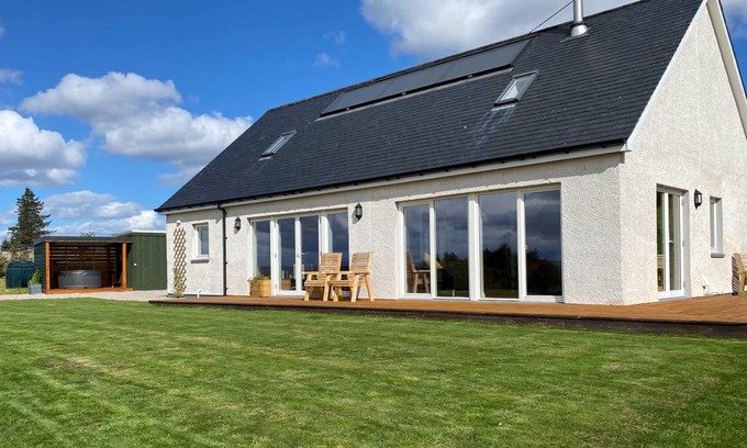 Rogart Cottage | Cabin ∙ 2 bedrooms ∙ 4 guests