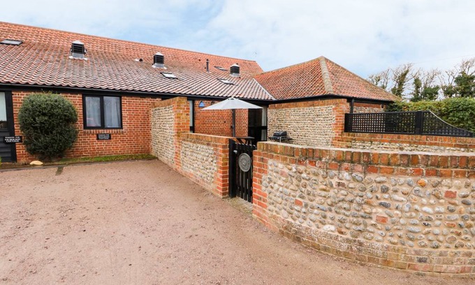 Happisburgh Cottage | Cabin ∙ 2 bedrooms ∙ 4 guests