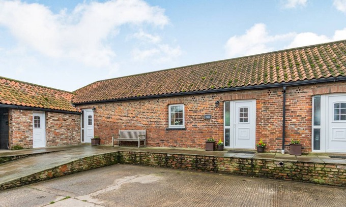 Saltmarshe Cottage | Cabin ∙ 2 bedrooms ∙ 6 guests