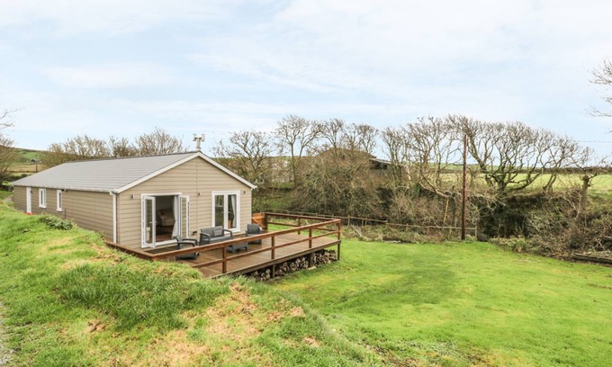Garn Fadryn Cottage | Cabin ∙ 3 bedrooms ∙ 6 guests