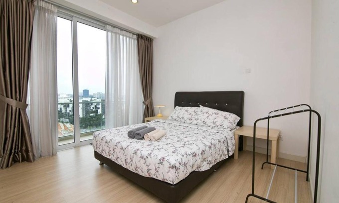 Bangsar South Apartment | Camellia Suite Bangsar by GuestReady