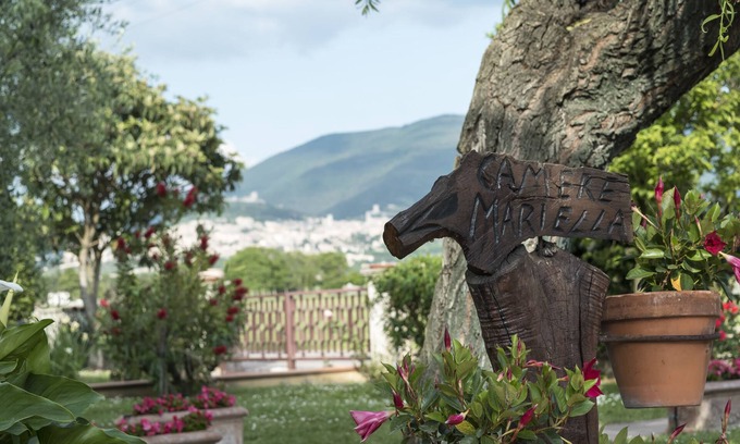 Santa Maria degli Angeli Bed & Breakfast | Camere Mariella