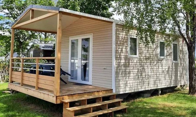 Argenton-Chateau House | Camping 3 étoiles - Piscine - ccbahid