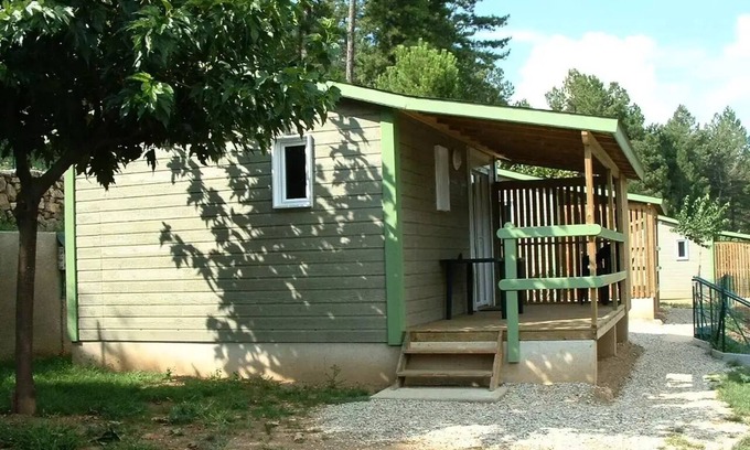 Ucel Ski Chalet | Camping Ushuaïa Villages les Pins d'Ucel * - LAVENDER - Chalet 21m² 4 people