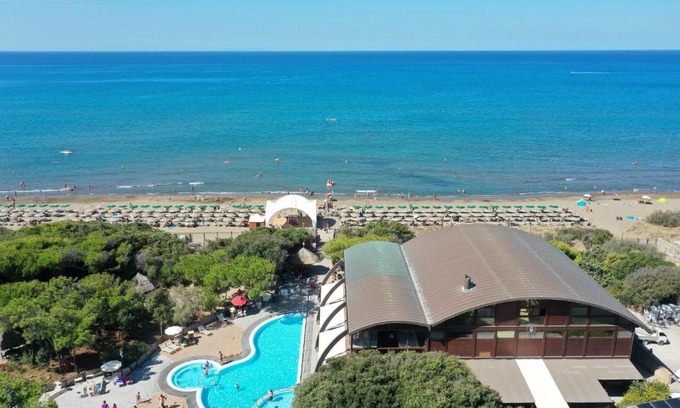 Donoratico Resort | Canado Club Family Village