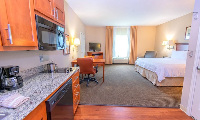 North Shore Hotel | Candlewood Suites Houston I-10 East by IHG