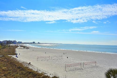 St. Pete Beach House | Caprice 401