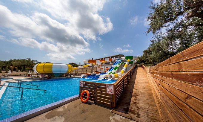 Neromilos Hotel | Caretta Paradise Resort & Waterpark