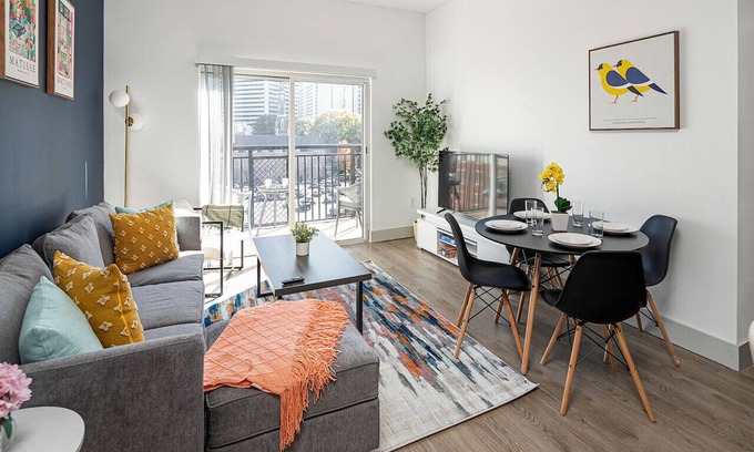 Charlotte Center City Apartment | Carolina Blue | Stunning Views, Free Parking+WiFi