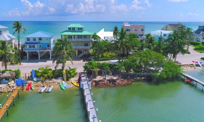 Stuart House | "Carpe Diem":ON the Beach w/heated Pool/hottub & dock.See the Video! DISCOUNTS!