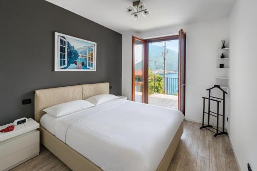 Brolo Apartment | Casa A&E - Panoramic Lake Orta Views