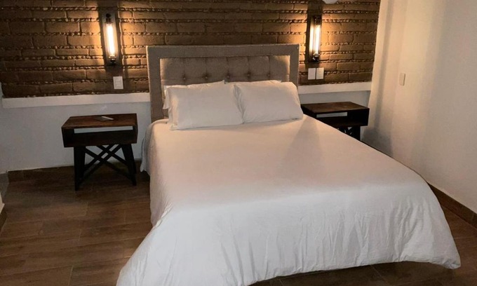 Bernal Hotel | Casa Chica Hotel