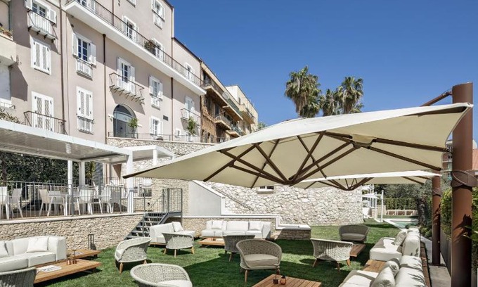 Marina District Hotel | Casa Clàt - Boutique Hotel