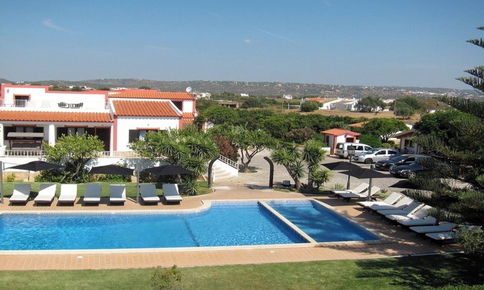 Pata de Baixo Apartment | Casa da Horta Apartamento Familiar de 2 Quartos, Bbq, Piscina, Wi-fi, Jardim