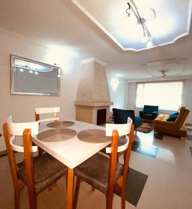 Cogua House | Casa Elegante Familiar hasta para 20 personas