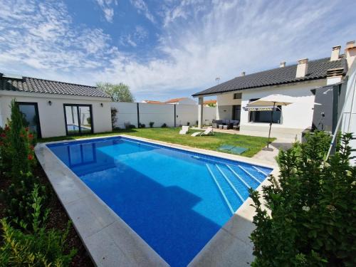 Herencia Villa | Casa Juliana