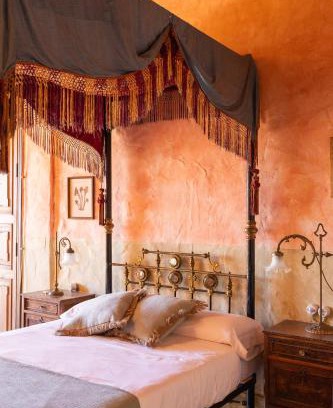 Requena House | Casa Museo RAKKANA - En el Centro de Requena
