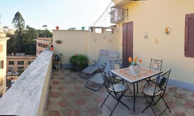 Monti Apartment | Casa Tua sul Tetto di Roma