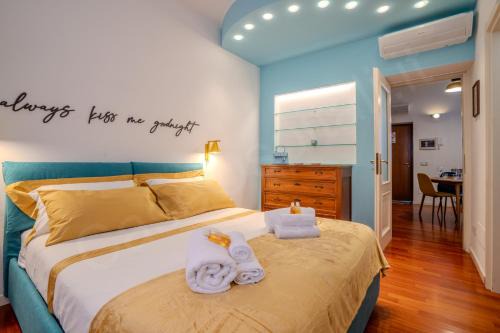 Cernusco sul Naviglio Apartment | Case Ospitali - Casa La Fontanella, suggestivo bilocale x2 in corte con posto auto