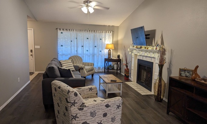 Northeast Pensacola House | Casey's Corner - Convenient to I-10, Airport, Downtown, Colleges, Beaches, +more