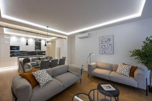 Castillejos Apartment | Castellana Norte I calle Paseo de la Castellana 3BR 3BH