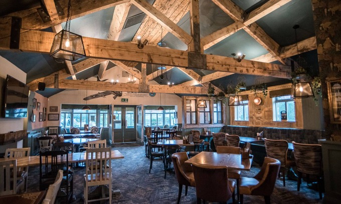 Stretton Hotel | Cat & Lion Country Pub and Hotel