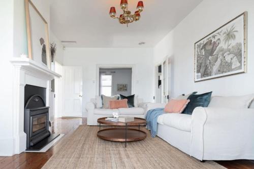 Launceston CBD House | Central Elegance: Cottage Gem with Parking