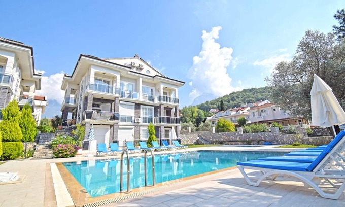 Hisaronu Apartment | Centrally located 3 bed 3 bath apartment with FREE WIFI