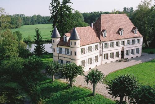 Matzenheim Bed & Breakfast | Château De Werde