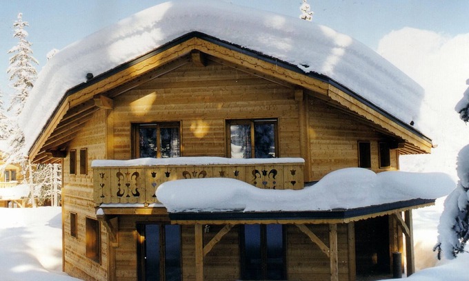 La Perriere Ski Chalet | Chalet LEA-Courchevel, La Tania-12 pax./6 Rooms.