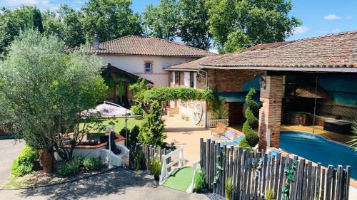 Saint-Jory Bed & Breakfast | Chambres d'Hôtes Au Clos Saint Georges