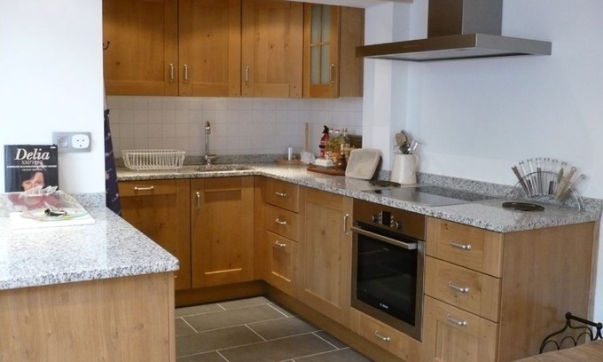 Le Tour Apartment | Chamonix Le Tour - ski chalet-apartment with wifi next to slopes - ski to door