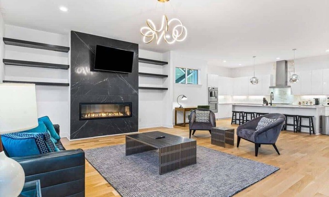North Charlotte House | Charlotte's Modern Luxe Home - Your Stylish Haven